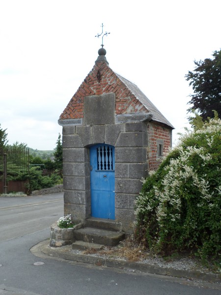 Chapelle à  St Hilaire sur Helpe