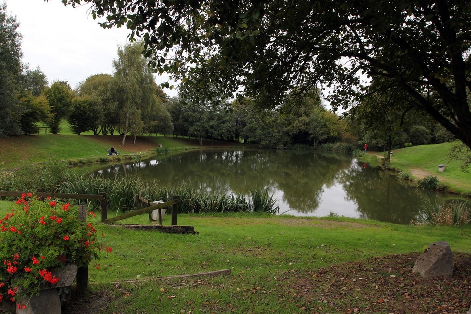 Etang de l'Hermitage à St Hilaire sur Helpe