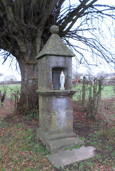 Oratoire à  St Hilaire sur Helpe