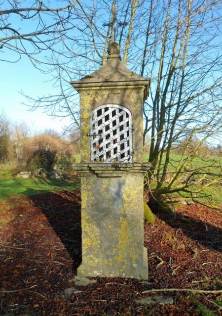 Oratoire à  St Hilaire sur Helpe