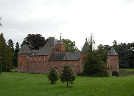 Le château de Rametz à Saint Waast la Vallée