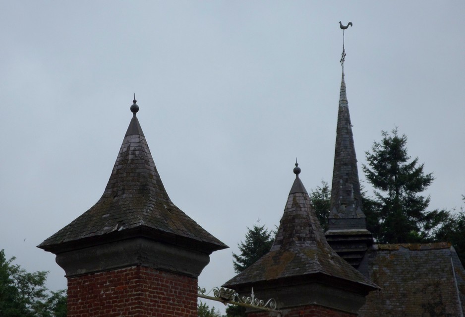 Le château de Rametz à Saint Waast la Vallée