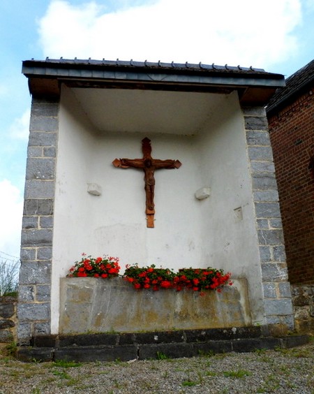 Sars Poteries, calvaire