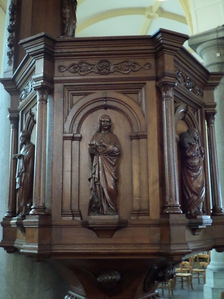 Eglise de Sars Poteries, la chaire