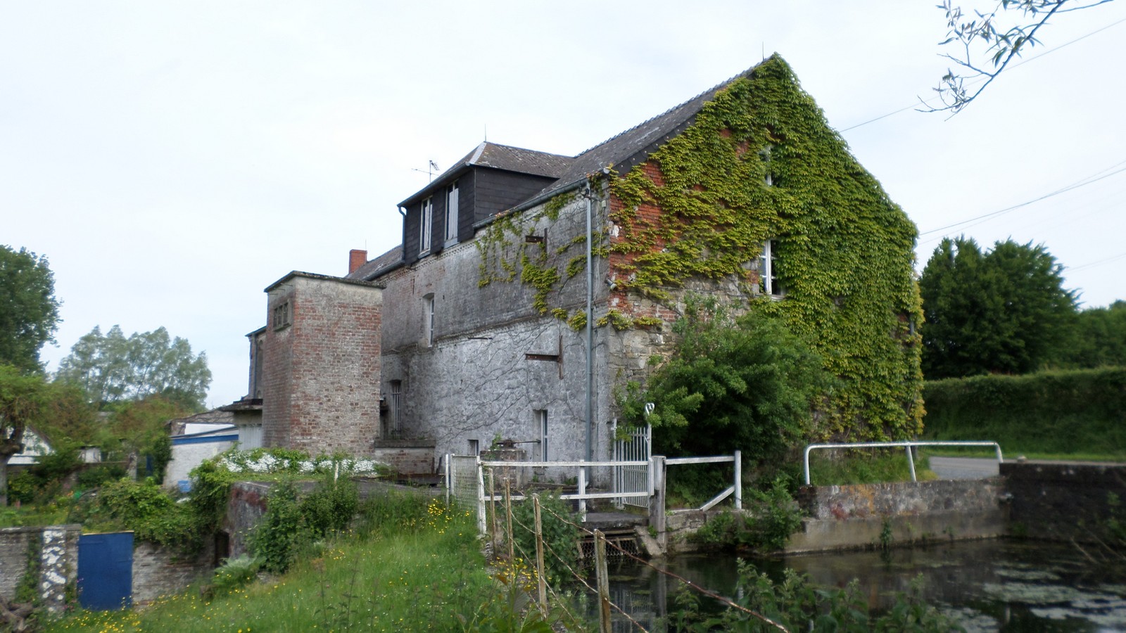 Sars Poteries, le moulin