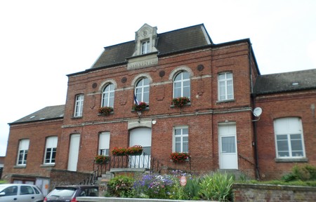 Mairie de Sémeries.