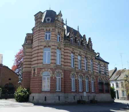 Château à  Solre le Château
