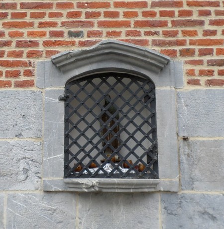 Niche à Solre le Château.