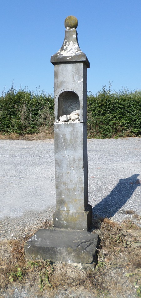Oratoire à Taisnières en Thiérache