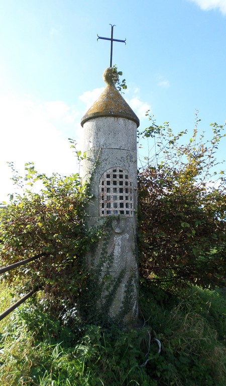 Oratoire à Taisnières en Thiérache