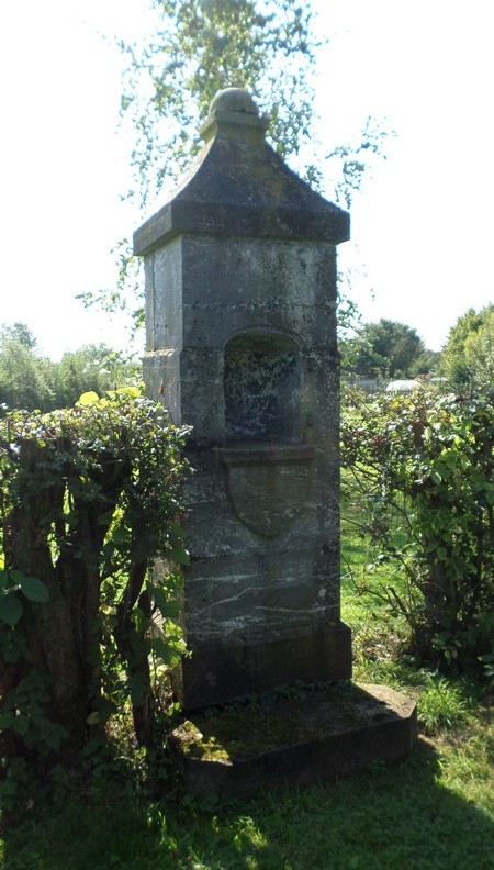 Oratoire à Taisnières en Thiérache