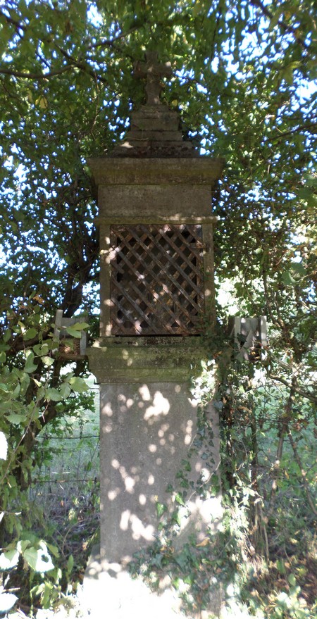 Oratoire à Taisnières en Thiérache