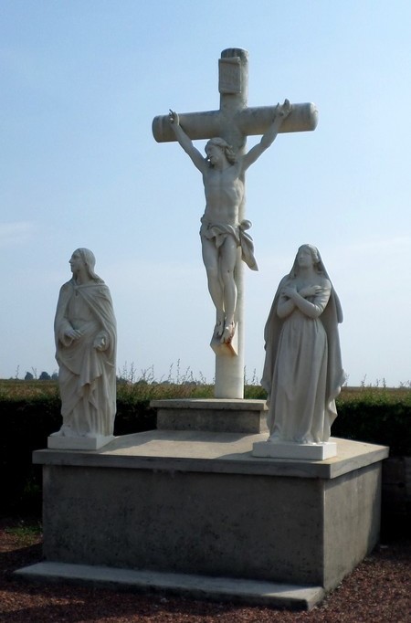 Taisnières sur Hon, Le calvaire
