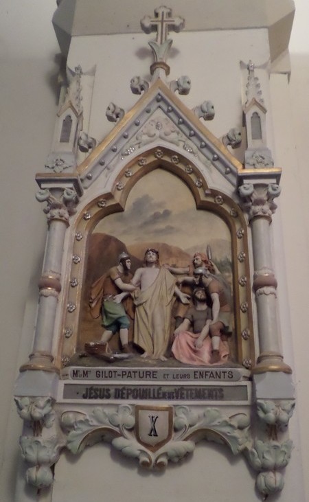 Taisnières sur Hon, église, chemin de croix.
