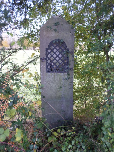 Taisnières sur Hon, oratoire