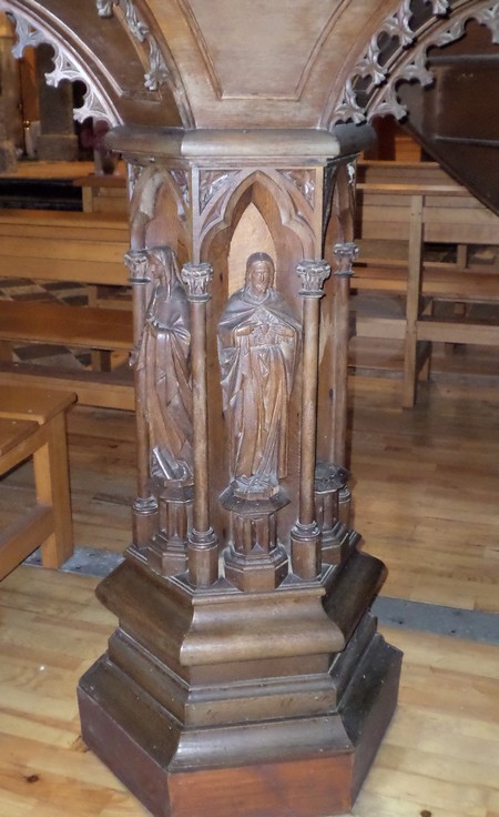 Vieux Reng, église, chaire
