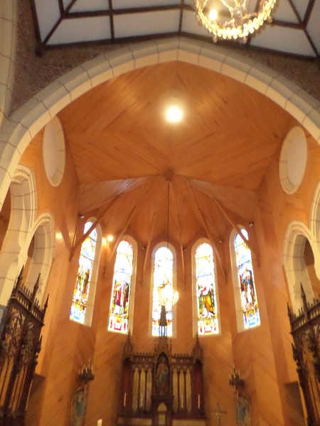 Vieux Reng, église