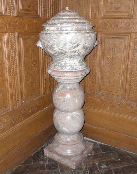 Eglise de Villereau, fonts baptismaux