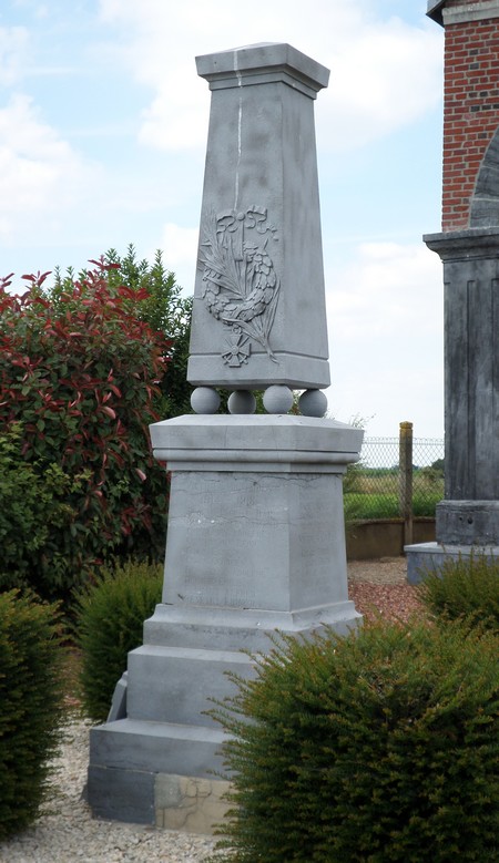 Monument aux morts à Villereau