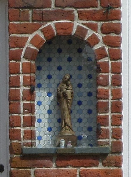 Niche située rue Berlandois à Villereau.