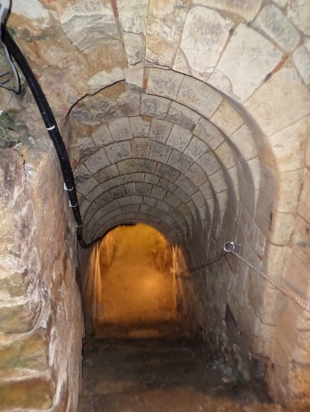 Souterrains du château de Wargnies le Grand