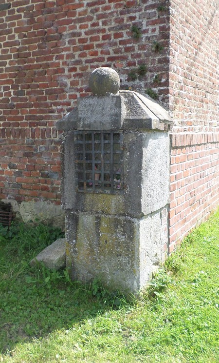 Oratoire de 1742 à Wignehies
